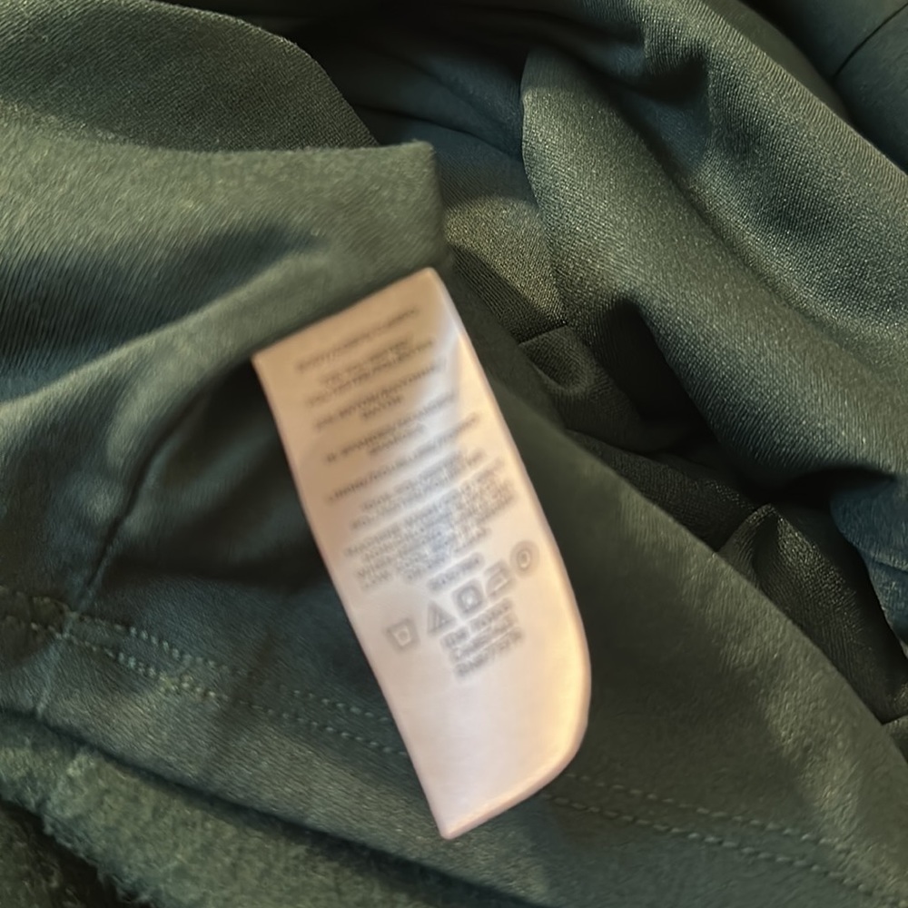 Ann Taylor size 10 emerald green 3/4 sleeve below the knee faux wrap vneck dress - Picture 10 of 10